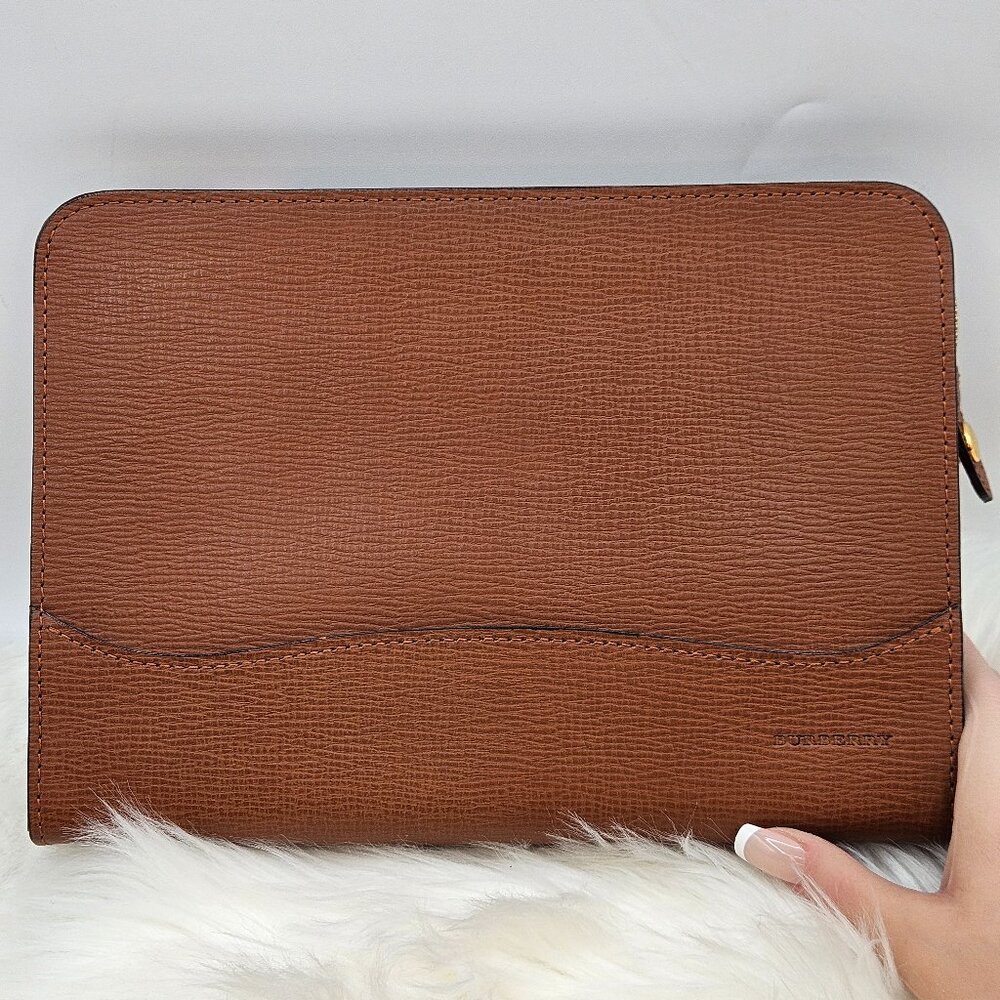 Burberry  Brown Leather Clutch
